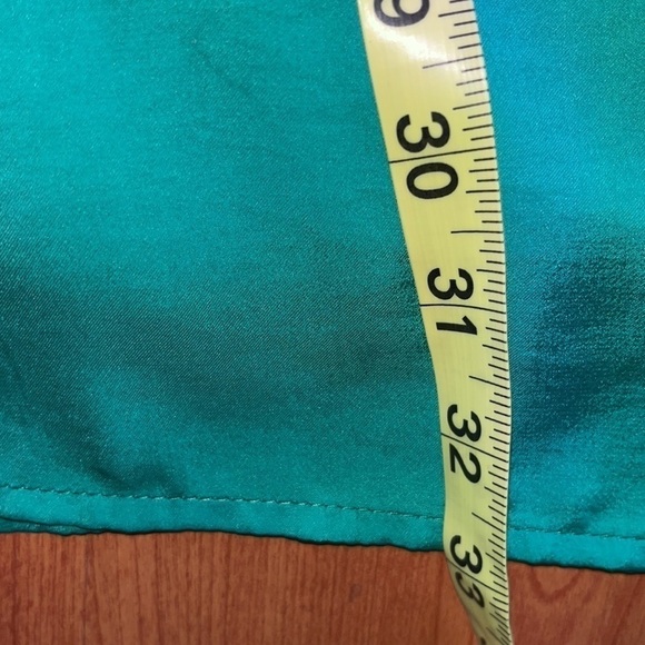 City Triangles women’s green dress with strappy cut out detail size Medium - Picture 7 of 9